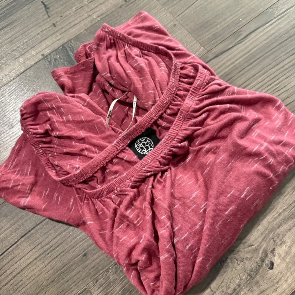 Bobeau Raspberry Pink Off Shoulder Ruffle Bell Sleeve Slub Knit Top‎ XL